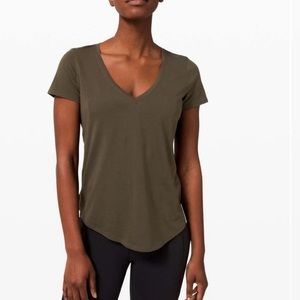 Lululemon love v neck tee
